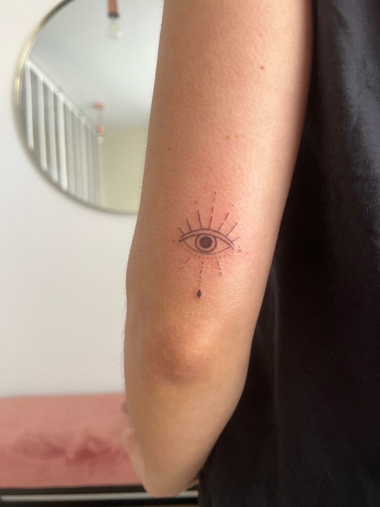 sublimbeauty-tattoo-minimaliste-roinville